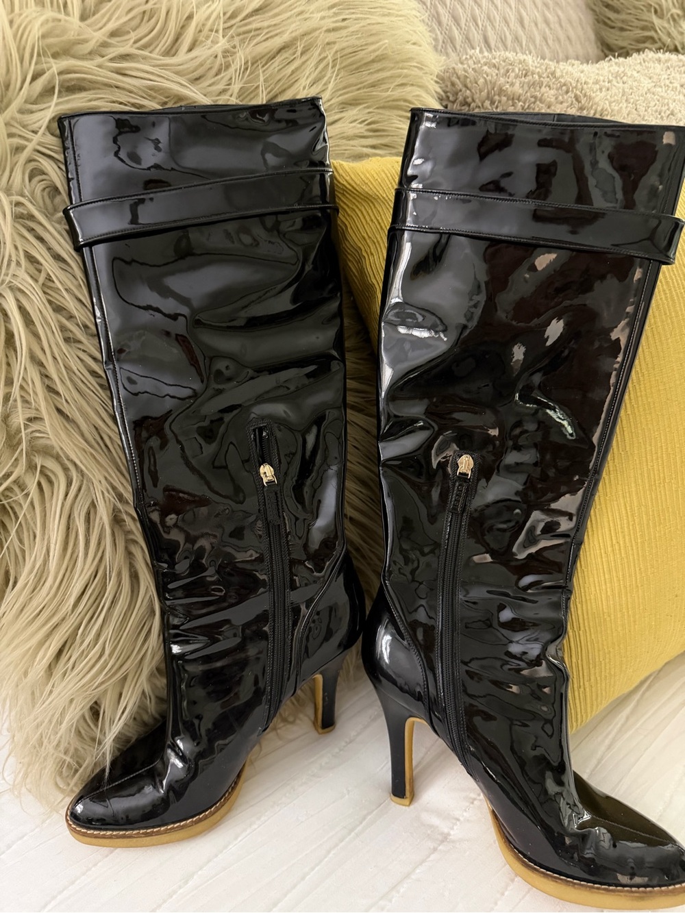 Gucci Black Patent Leather Knee Boots with Gold Trim. Vintage. - Picture 2 of 3